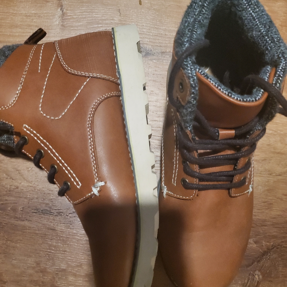 Boys casual boots